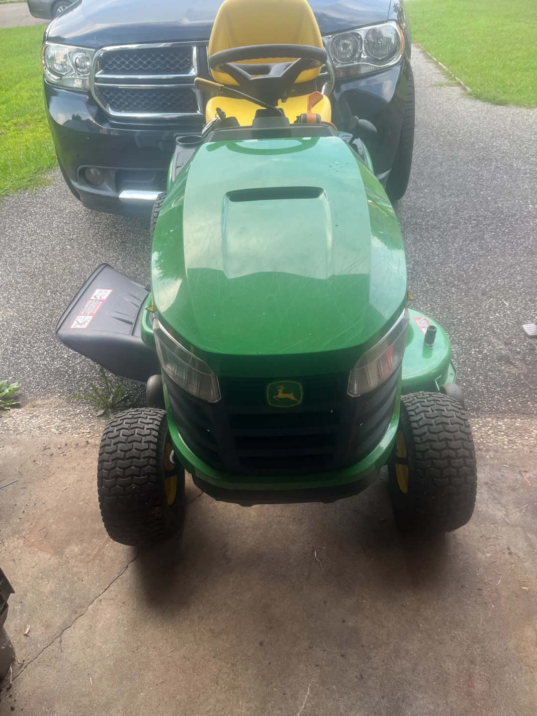 John Deere S120 Riding Lawn Mower with mulch cover - photo 4