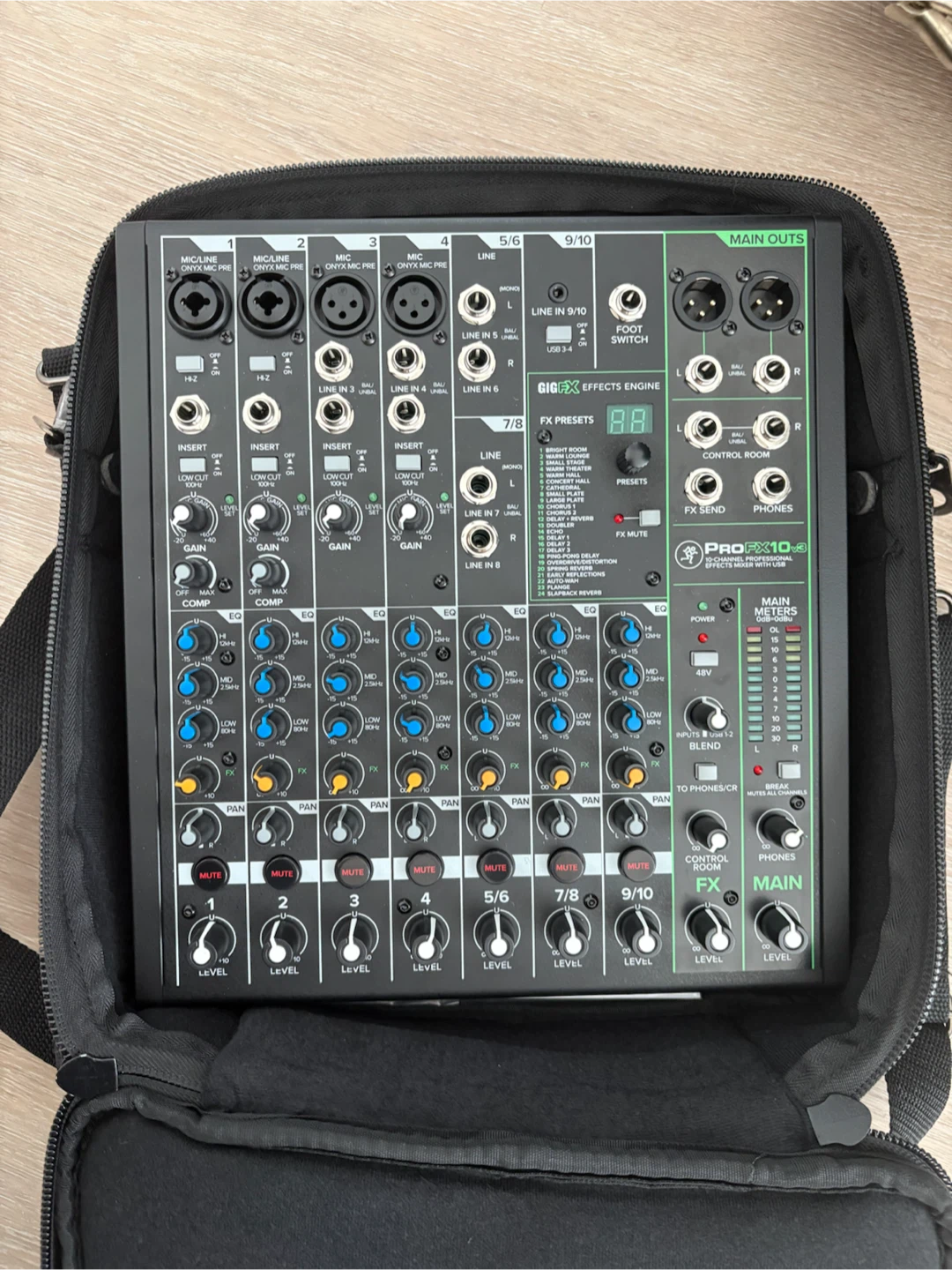 Mackie ProFX10v3 10-Channel Professional Effects Mixer