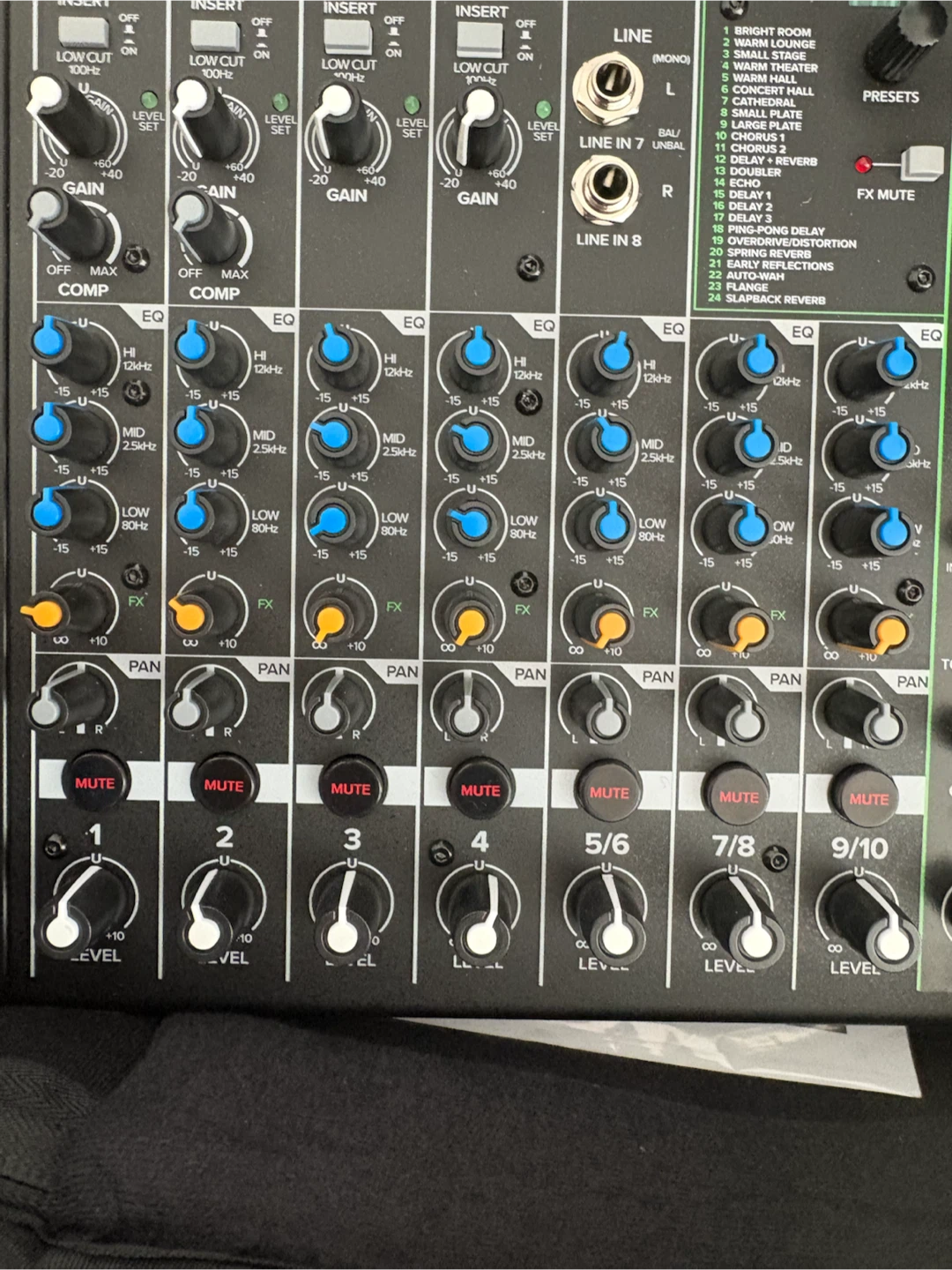 Mackie ProFX10v3 10-Channel Professional Effects Mixer - photo 2