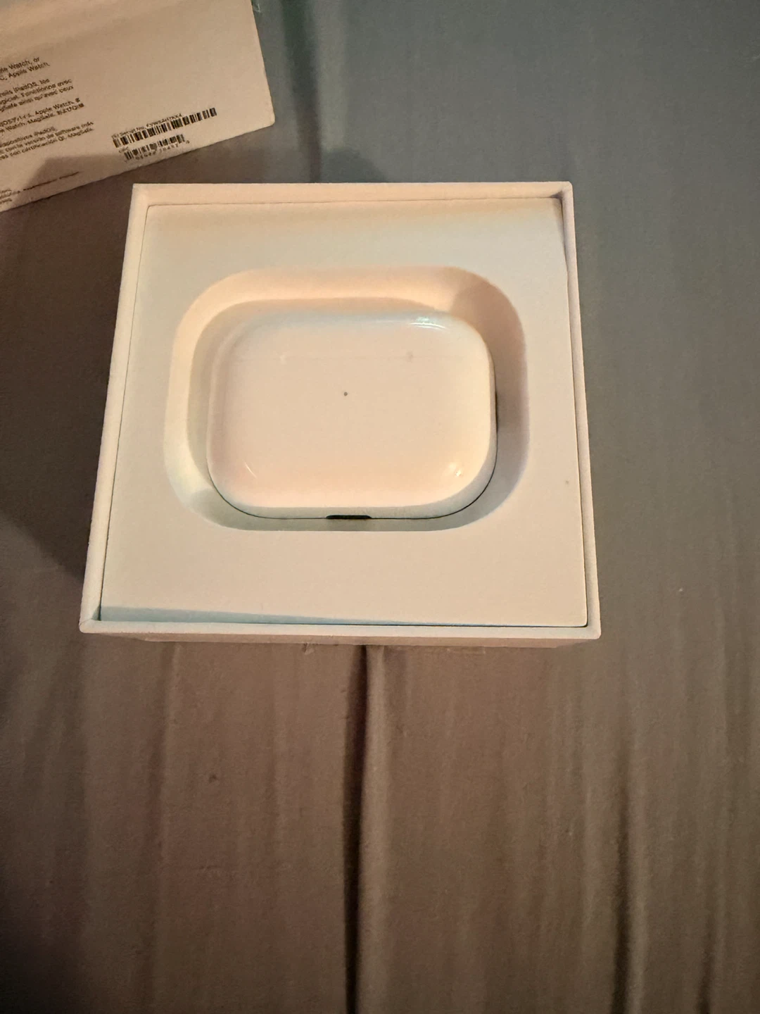 Apple AirPods Pro (2nd generation) - photo 2