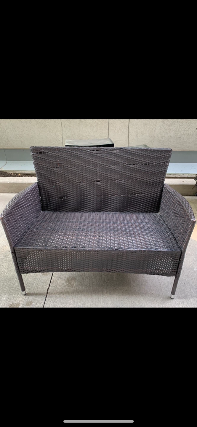 ❗️TONIGHT URGENT PICK-UP! Outdoor 2 seaters wicker chair