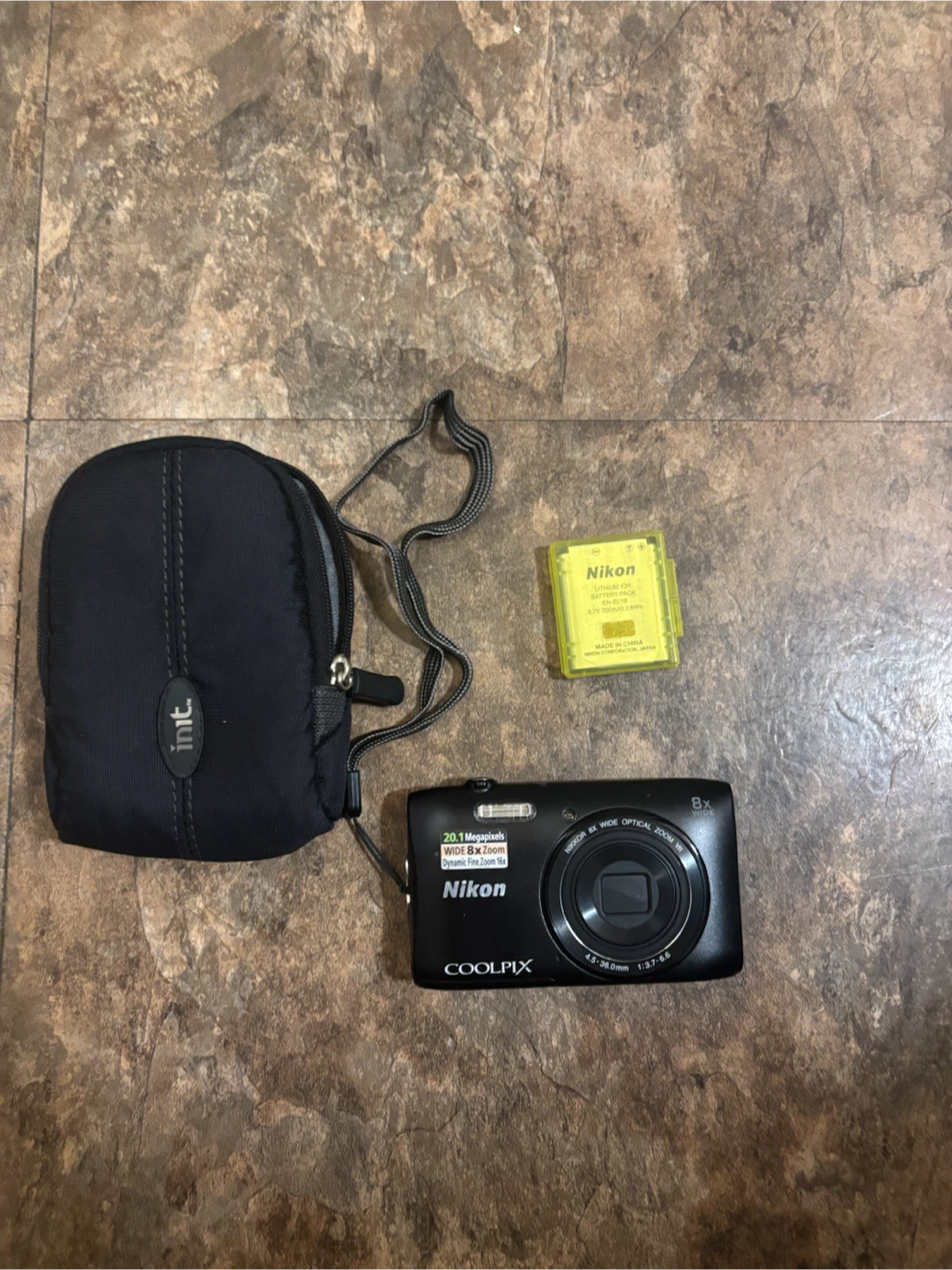 Nikon COOLPIX 20.1 Megapixel Digital Camera - photo 3