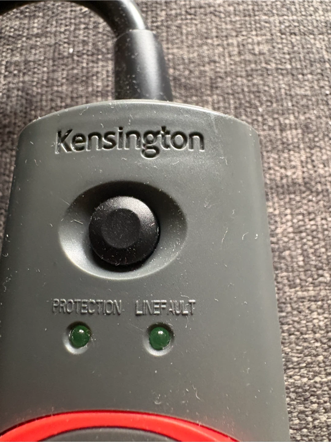Kensington 7-Outlet Power Strip with Surge Protection - photo 2
