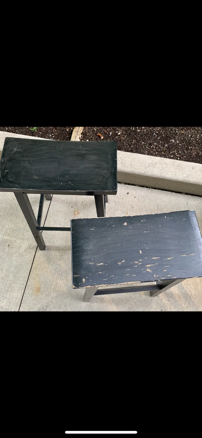 ❗️TONIGHT URGENT PICK-UP! Set of 2 wooded barstools - photo 2
