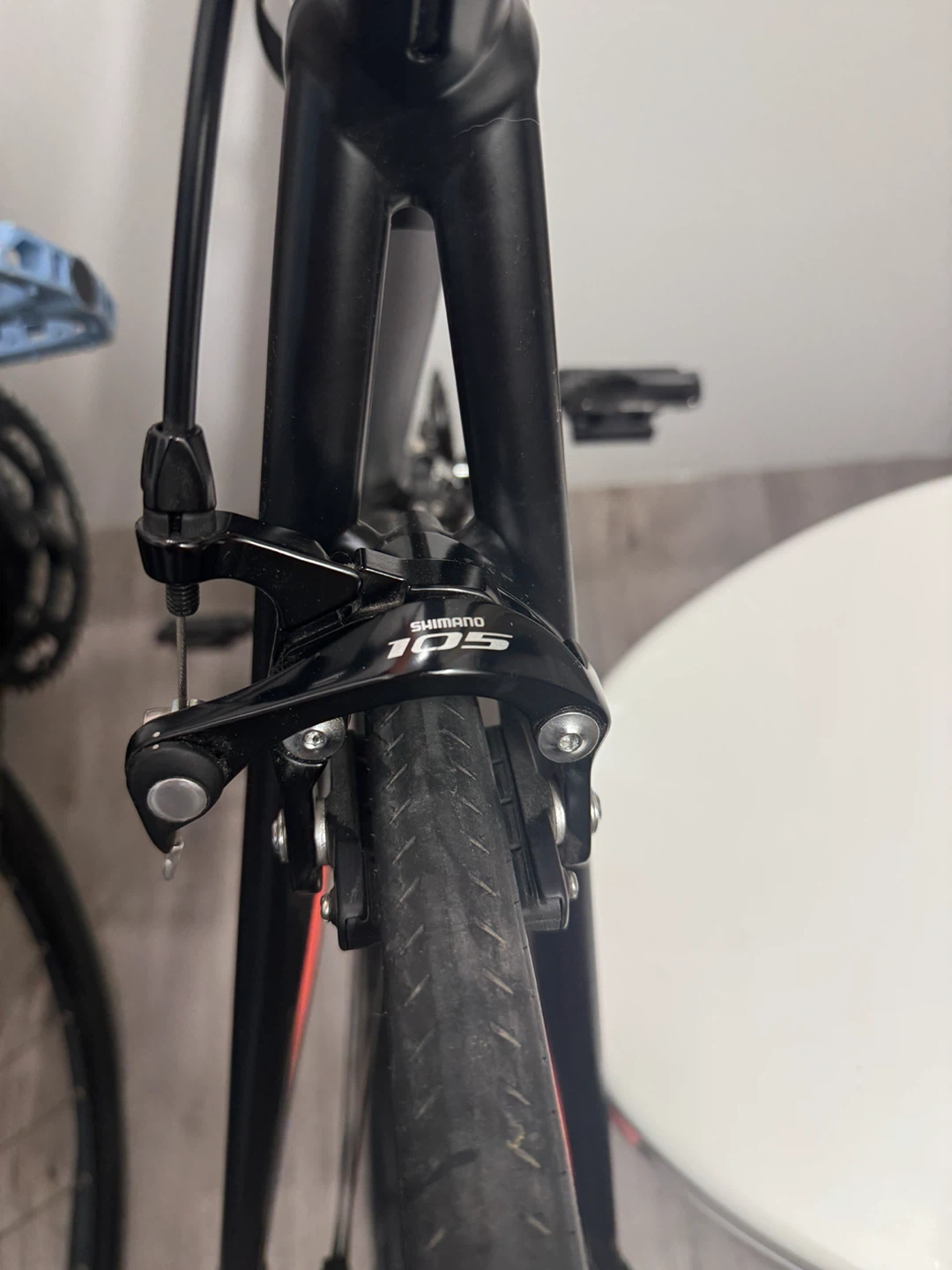 [LIKE NEW] Cannondale CAAD12 Women’s Road Bike - photo 2