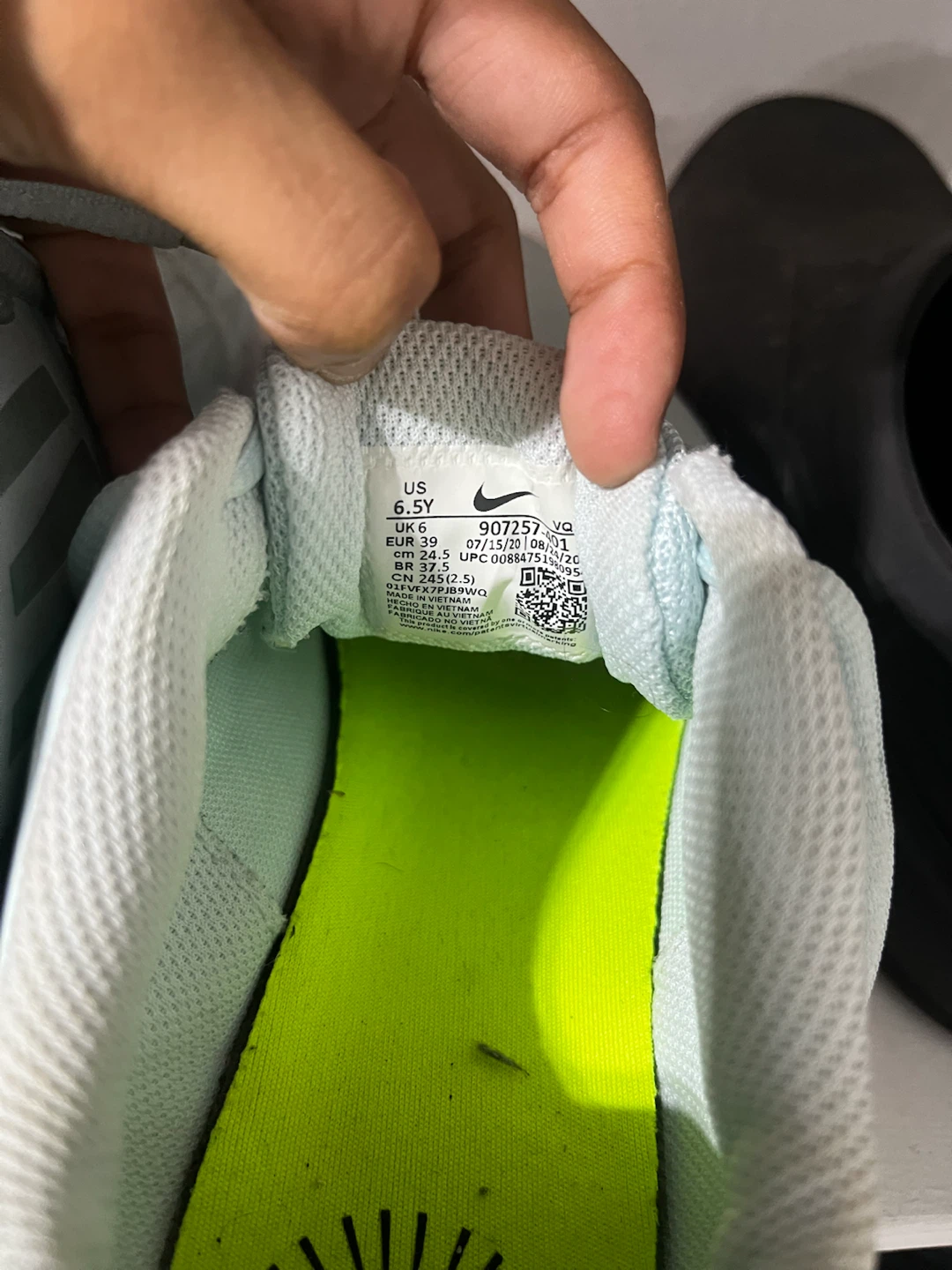 Womens Nike Shoes - photo 3