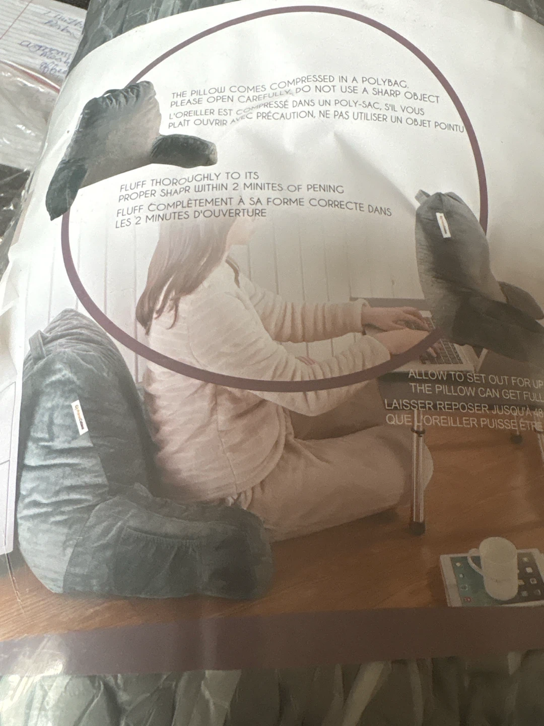 Reading Pillow with Arms - photo 3