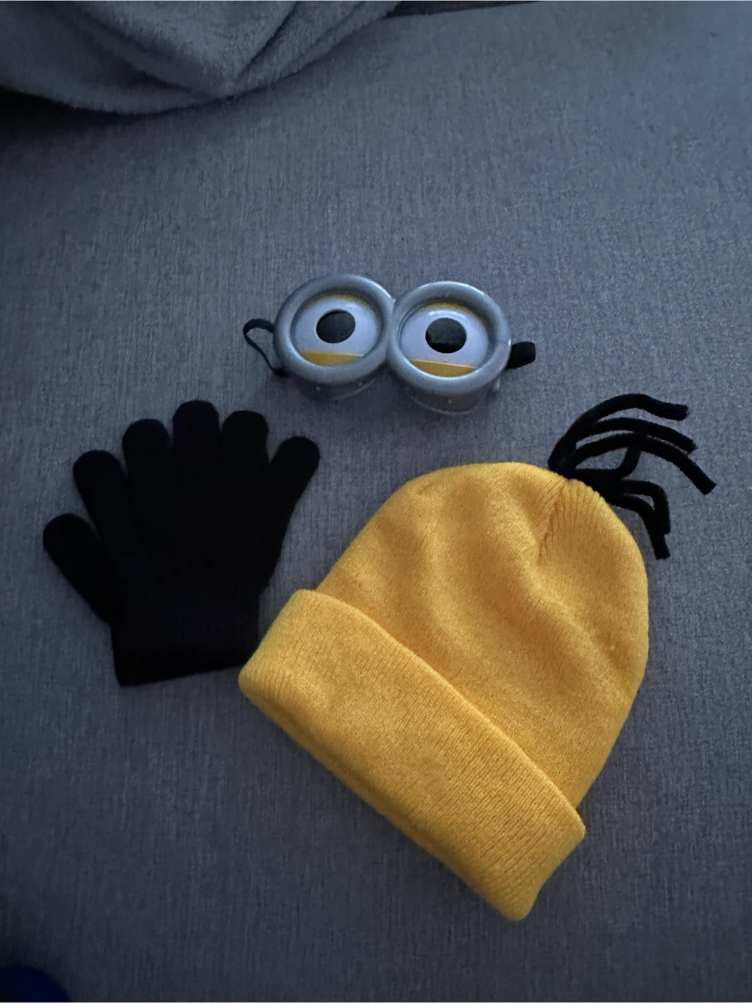 Minion costume accessories