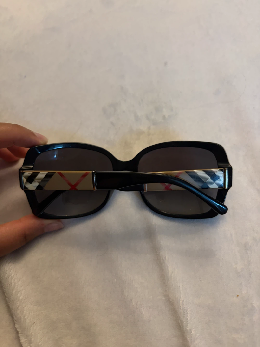 Oversized Burberry Sunglasses - photo 4
