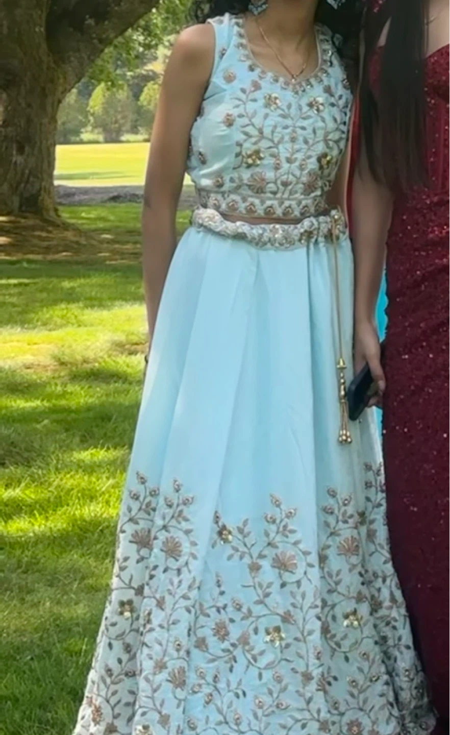 Light Blue Embroidered Lengha with Jewellery & Shoes - photo 4