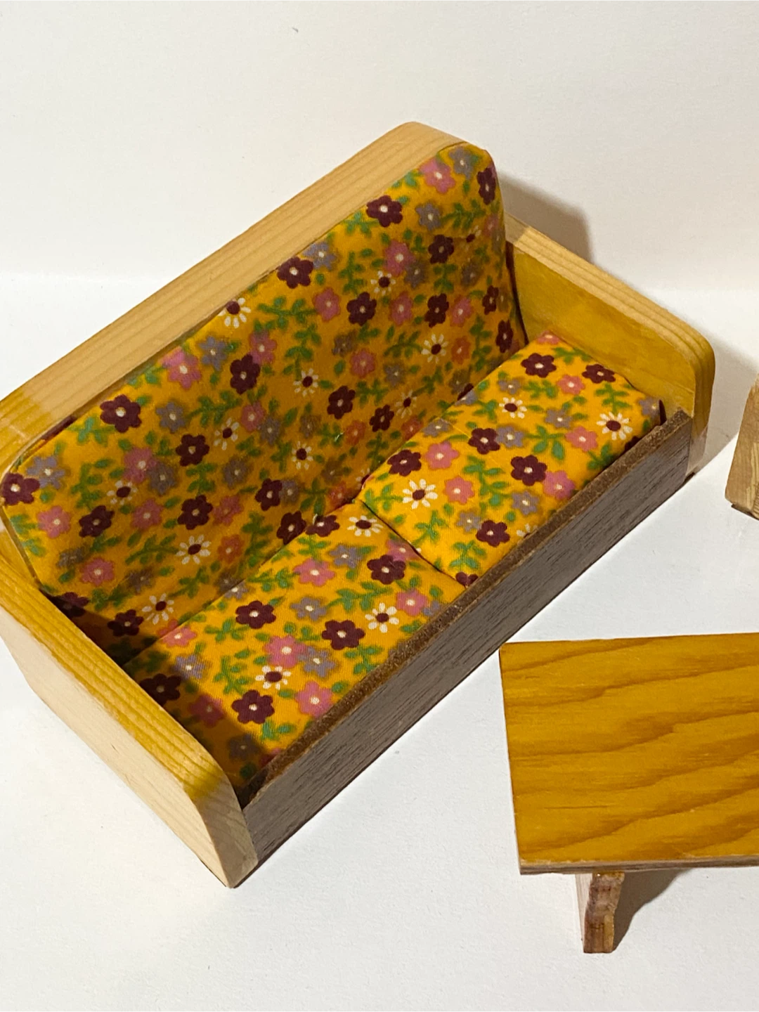 Dollhouse Miniature Wooden Vintage Living Room Set - photo 2