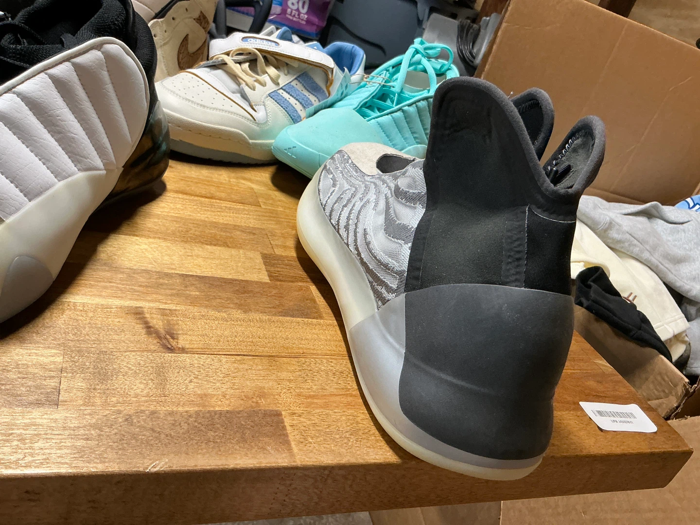 Adidas Yeezy 700 MNVN - photo 2