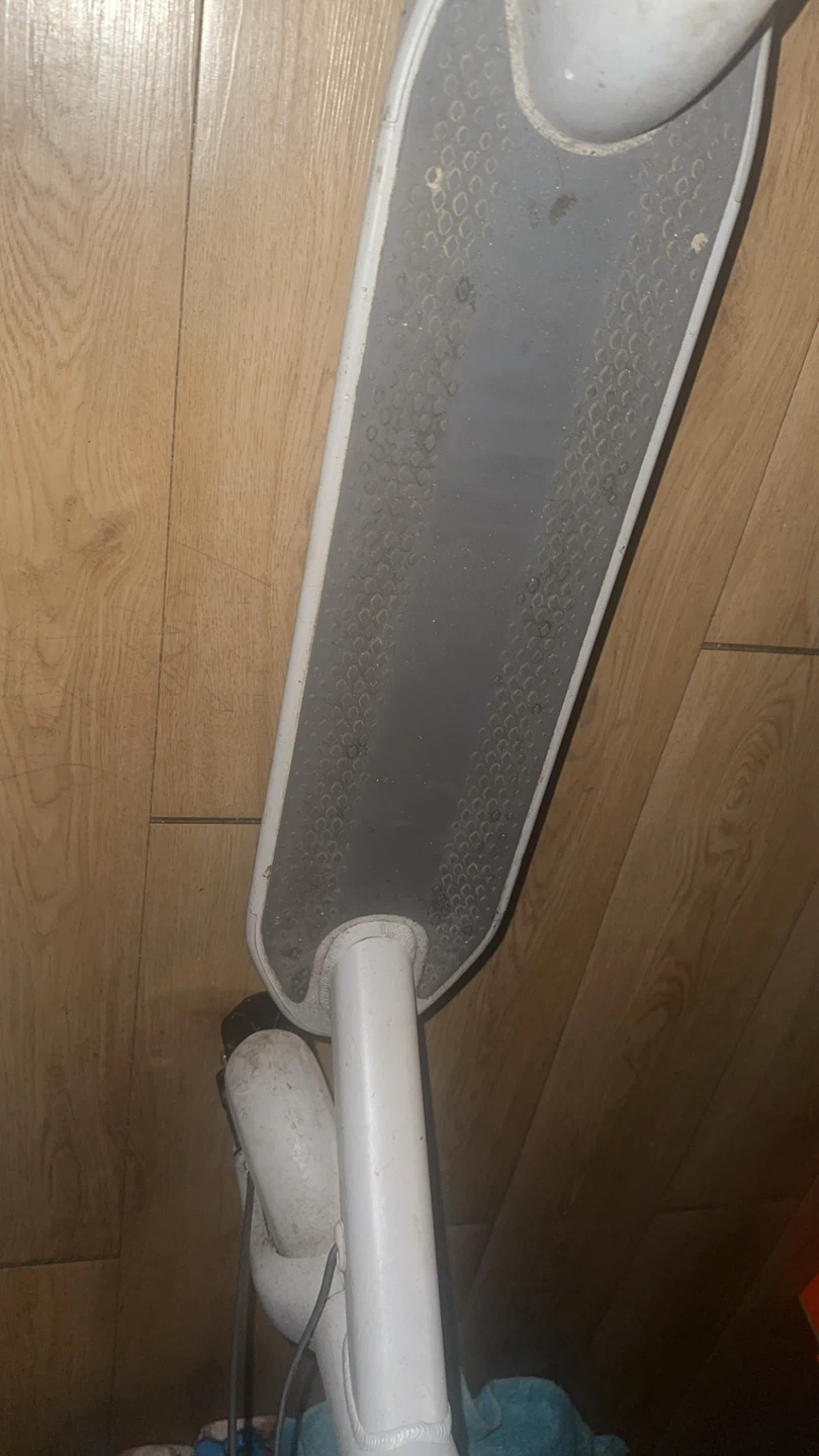 Ninebot Electric Scooter (READ DESCRIPTION) - photo 3