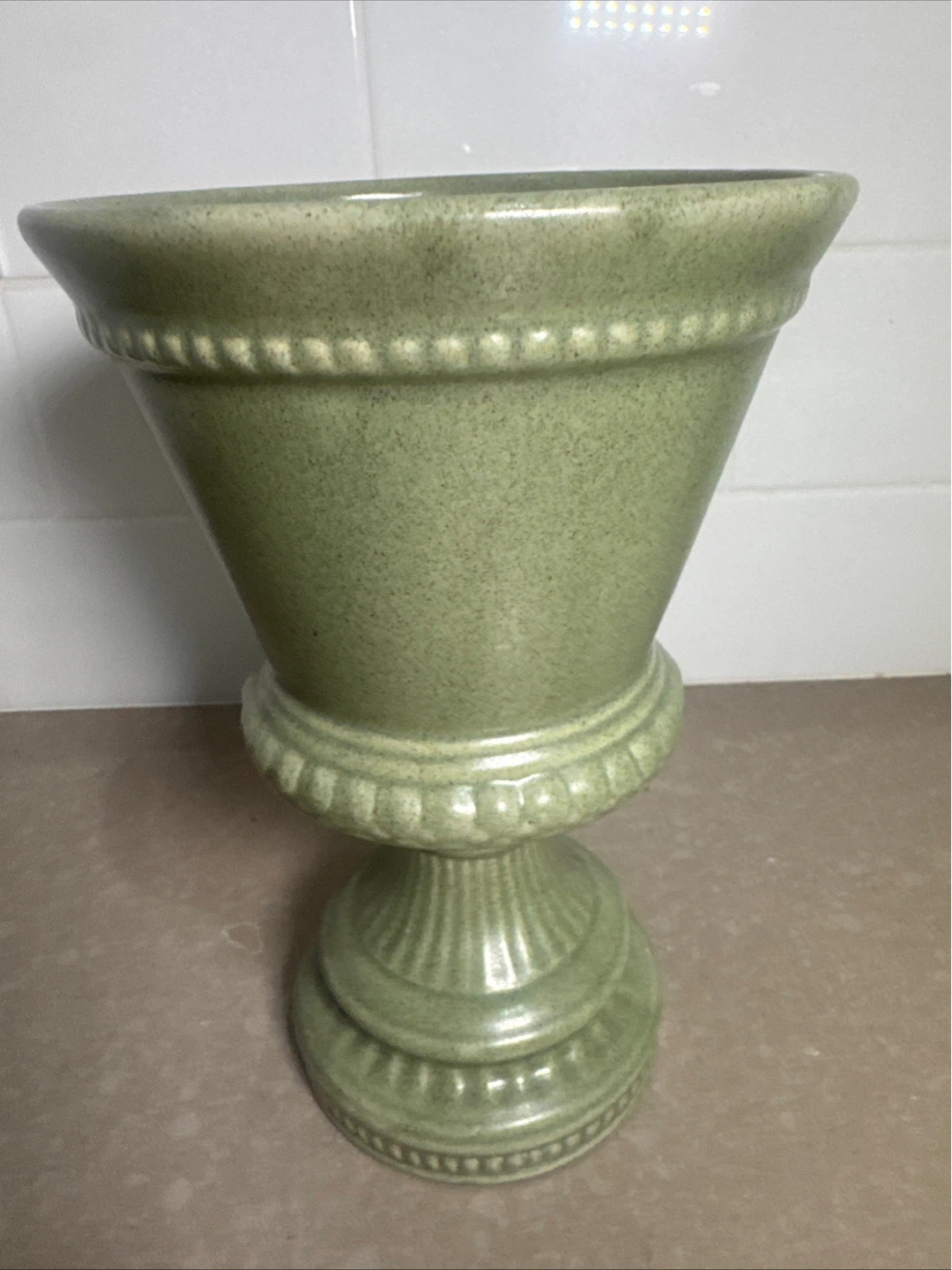 Haeger USA Green Pedestal Urn Planter - photo 2