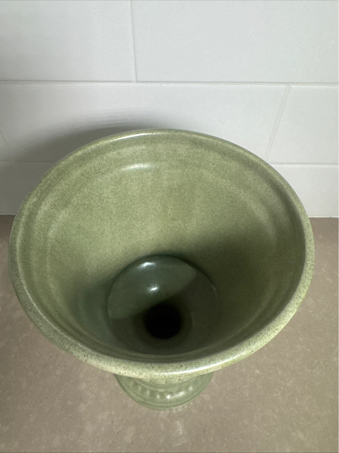 Haeger USA Green Pedestal Urn Planter - photo 3