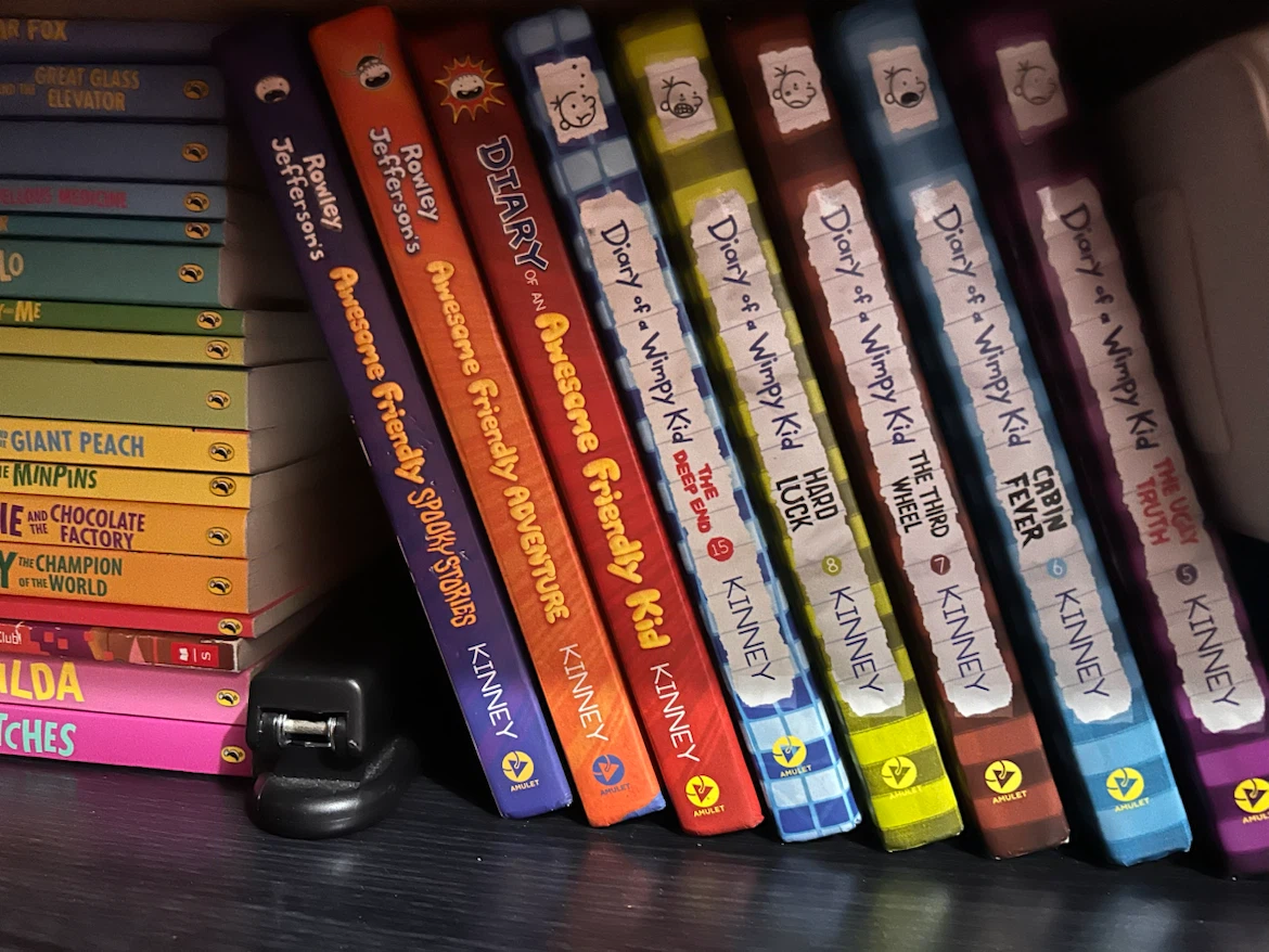 Diary of a Wimpy Kid & Awesome Friendly Kid Book Set