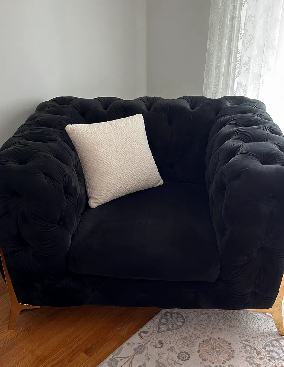 Black Tufted Velvet Sofa - photo 3