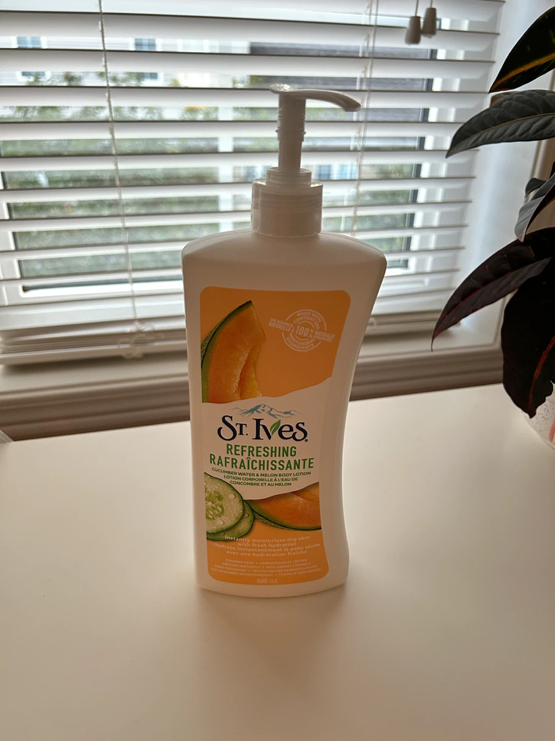 St. Ives Refreshing Cucumber Melon Body Lotion