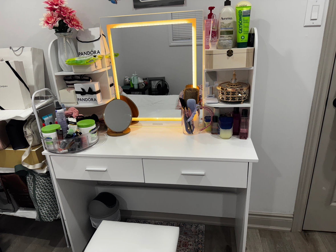 White vanity table with lighted mirror and stool - photo 2