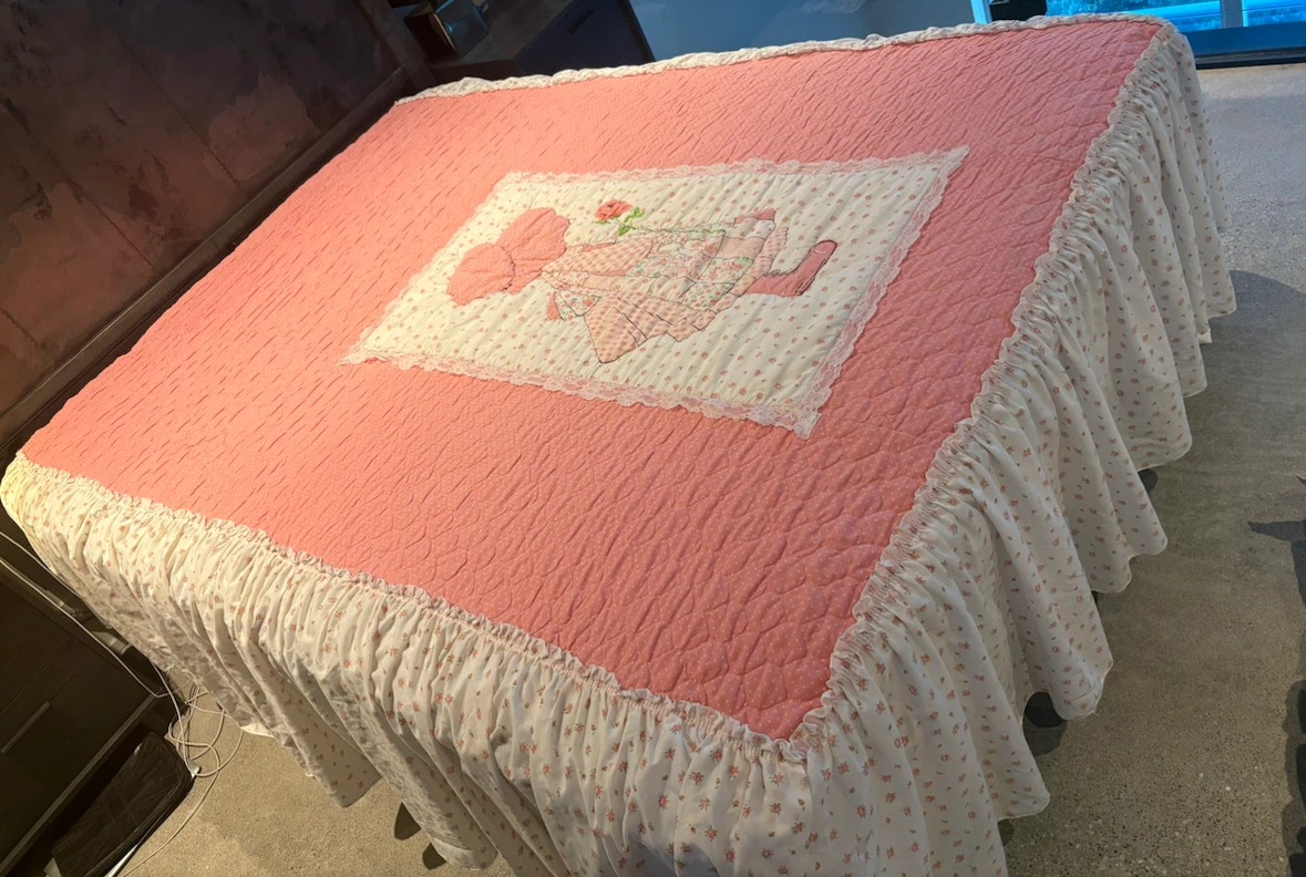Vintage 1980 Holly Hobby Bedspread Full/Double - photo 2