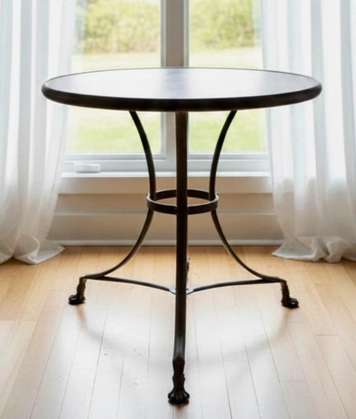 32" French Lion's Foot Brasserie Table