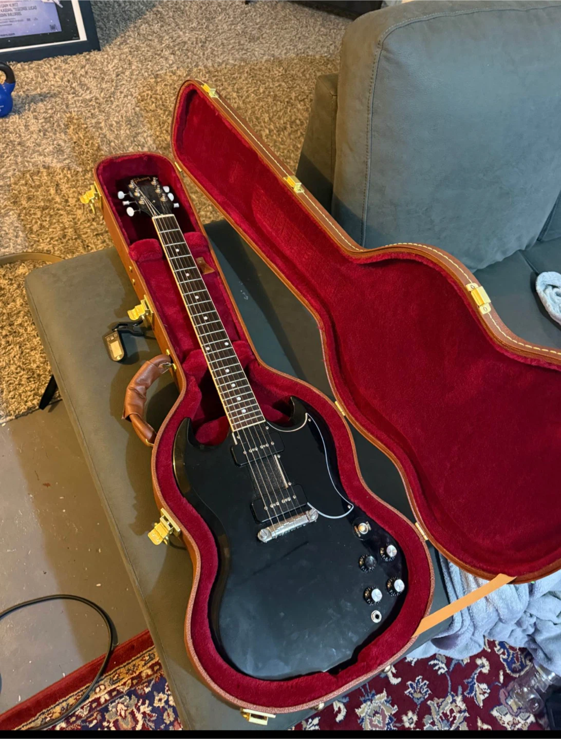 Gibson SG Electric Guitar - photo 3