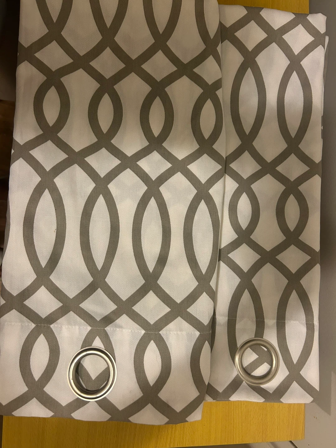 2 Grey and white patterned curtains with grommets - photo 2