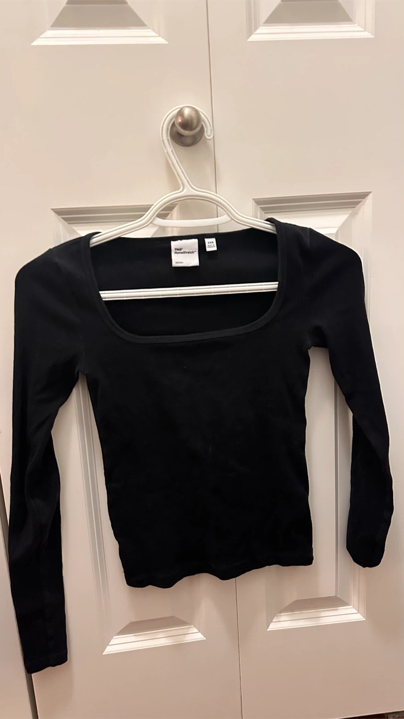 Aritzia Tna Black Long Sleeve Scoop Neck Top