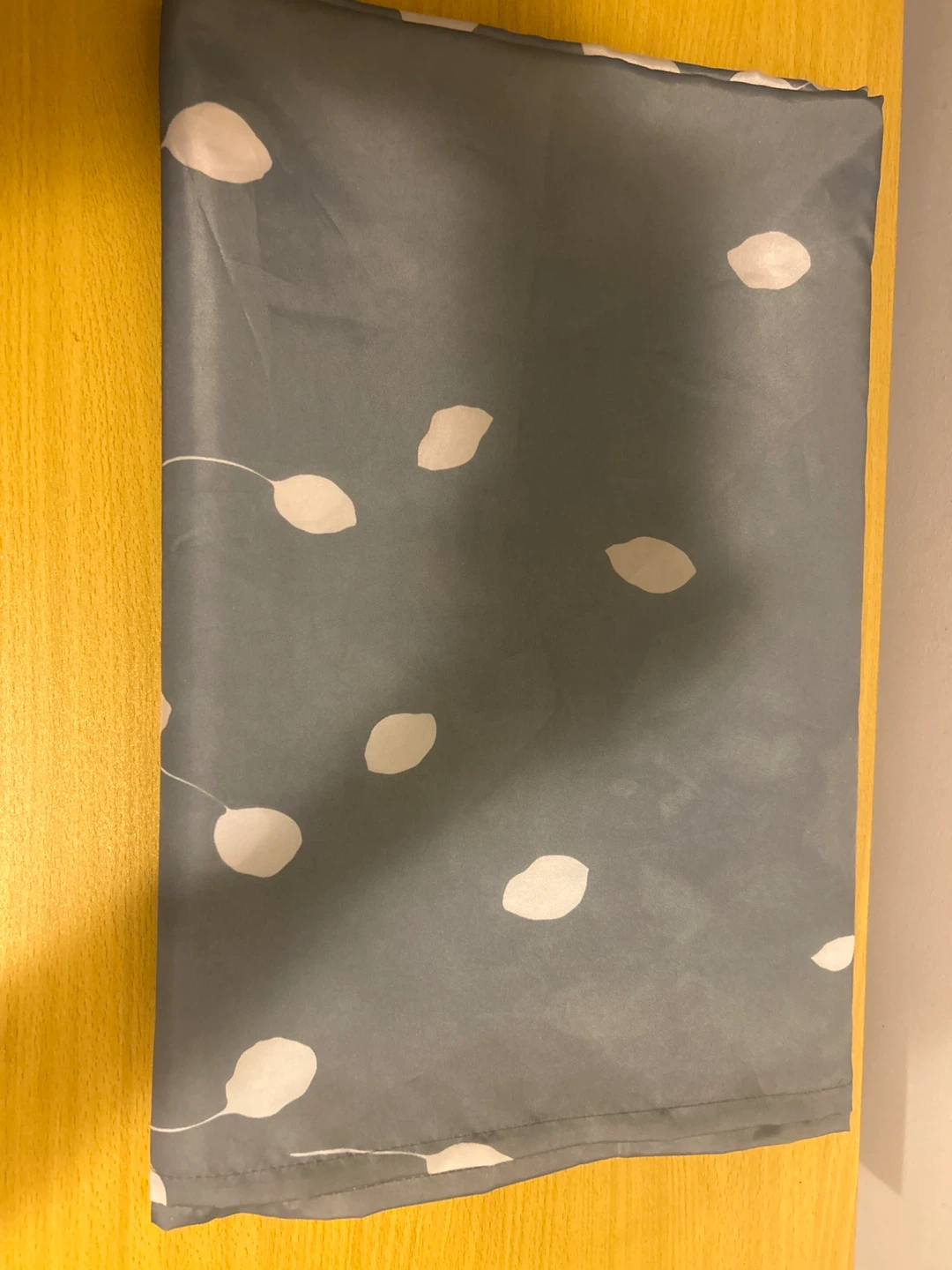 Grey Shower Curtain with White Leaf Pattern - photo 2