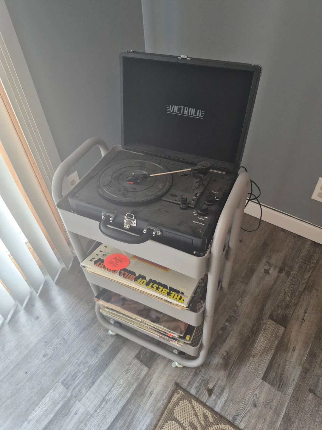 Victrola Portable Record Player - photo 2