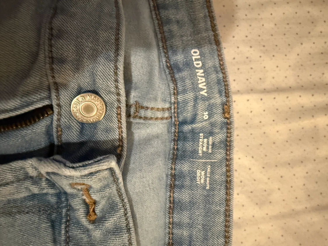 Old Navy Women's Straight Jeans Size 10 - photo 3