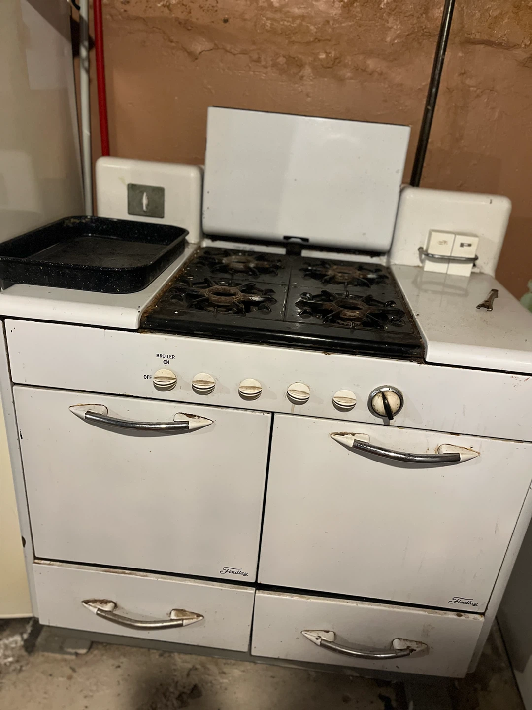 Vintage Findlay Gas Stove - photo 2