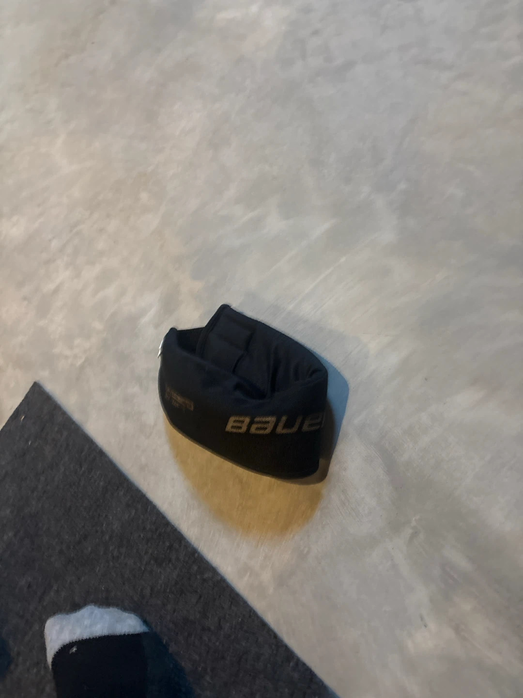 bauer hockey neck gaurd