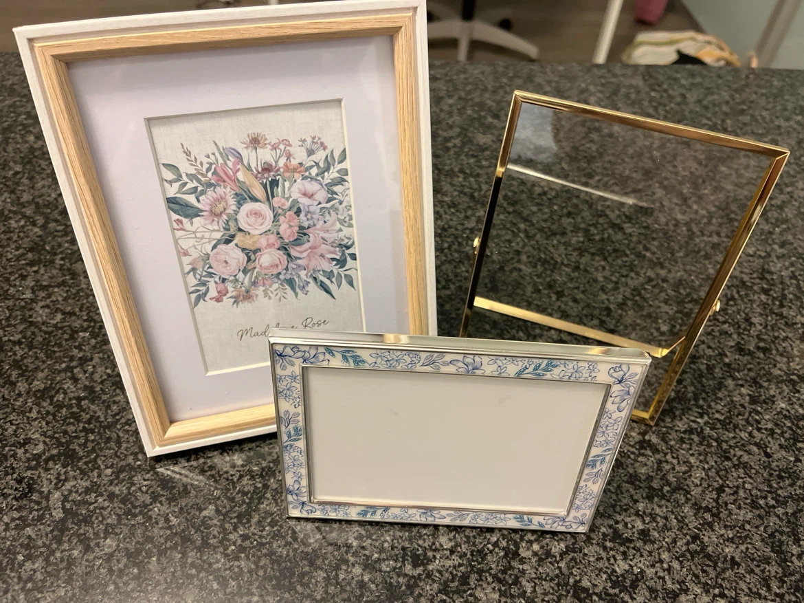 Set of 3 Decorative Photo Frames- 5cad each