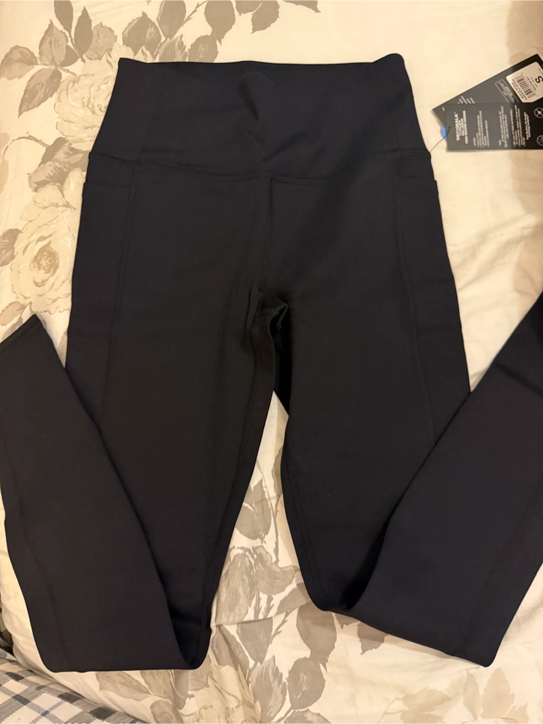 Athletic Works High-Waisted Leggings - Black - Size S