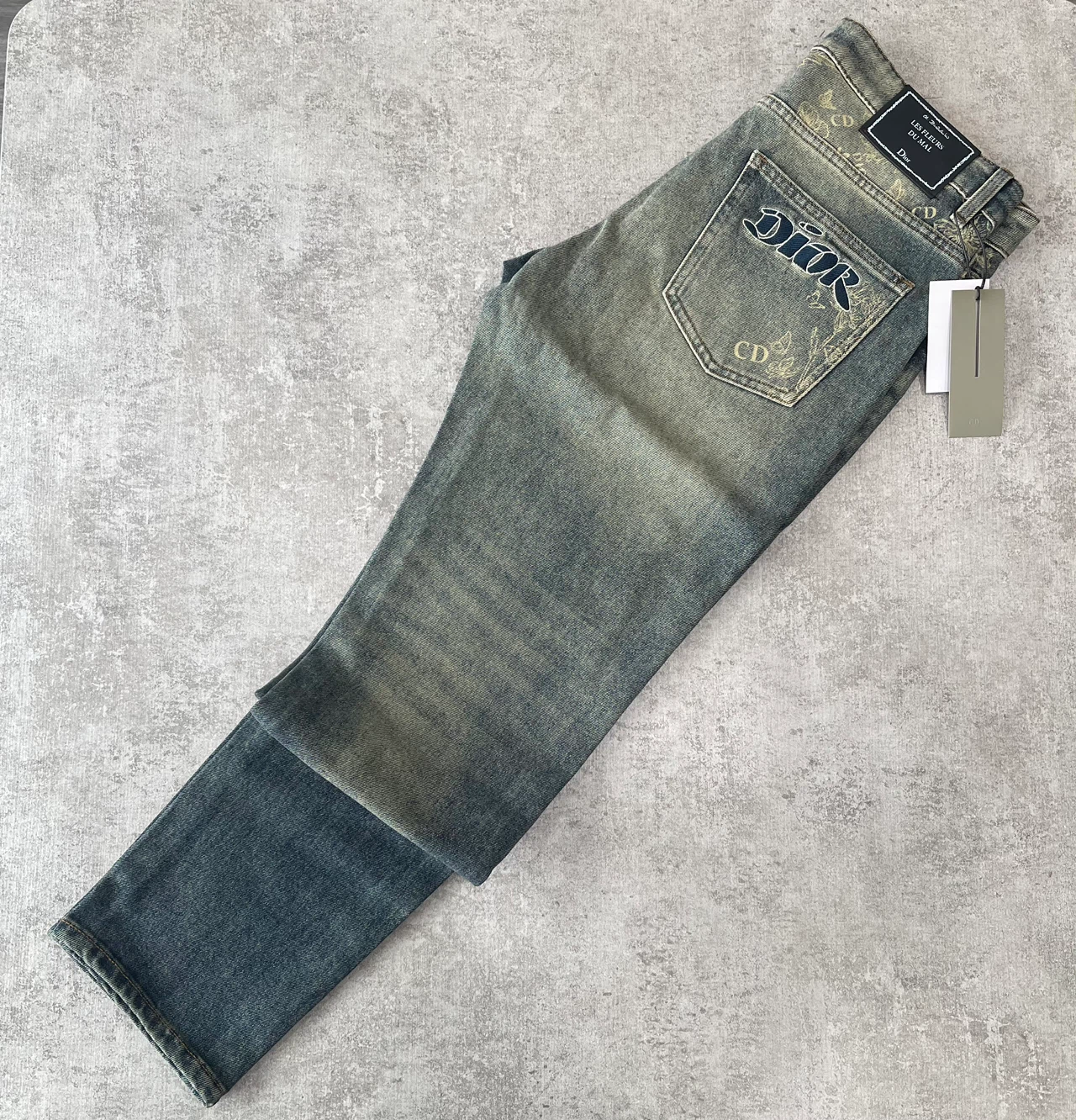 Dior "Les Fleurs Du Mal" Distressed Jeans - photo 2