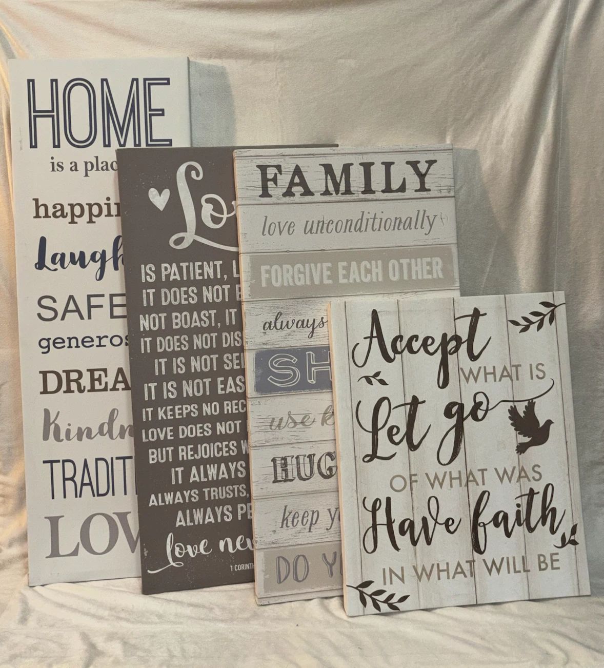 Wall Decor (set of 4)