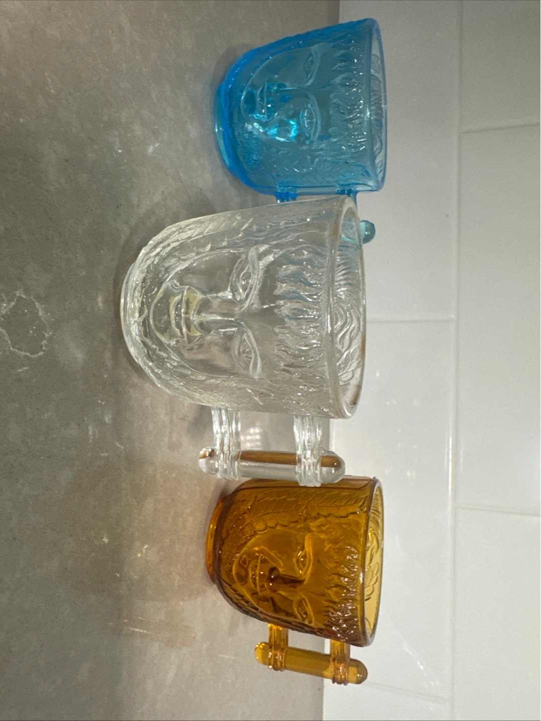 Lot 3 Amber Glass Face Mug - photo 3