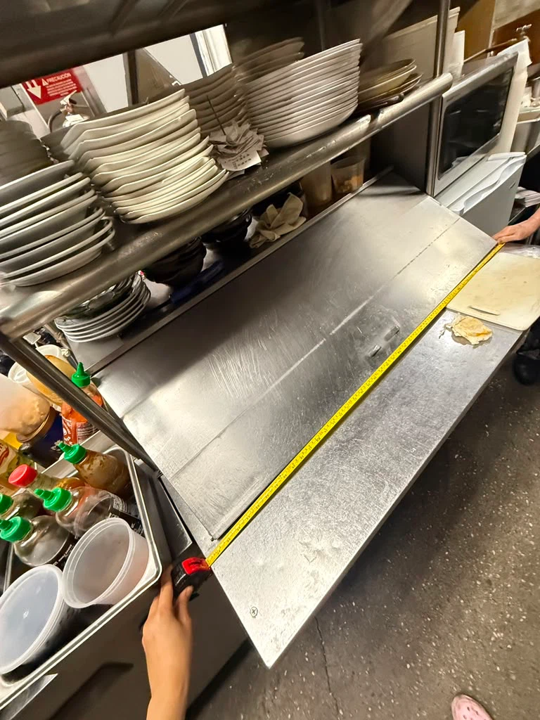 Grindstone Commercial Refrigerated Prep Table - photo 3