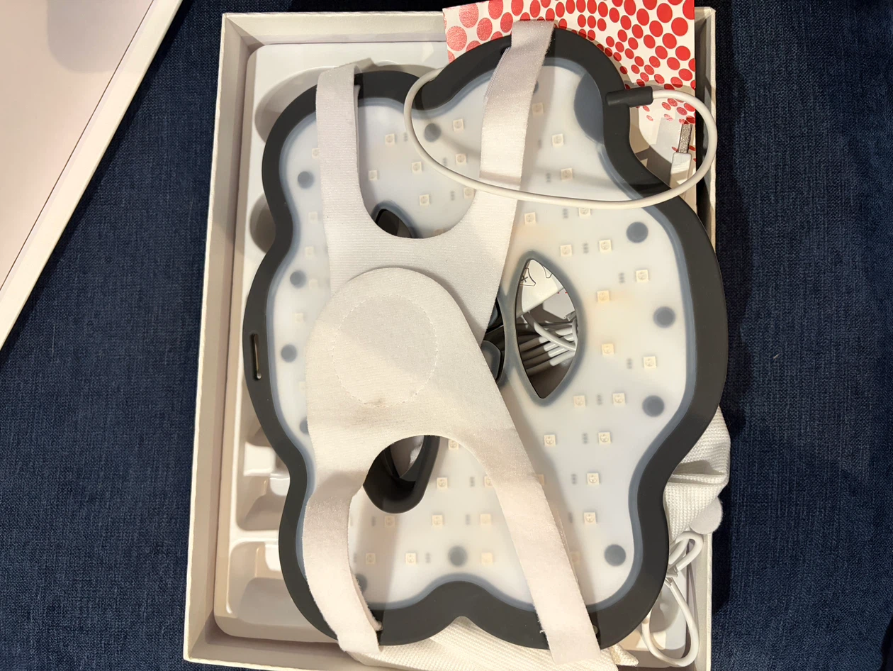 Hottoerak LED Face Mask - photo 3