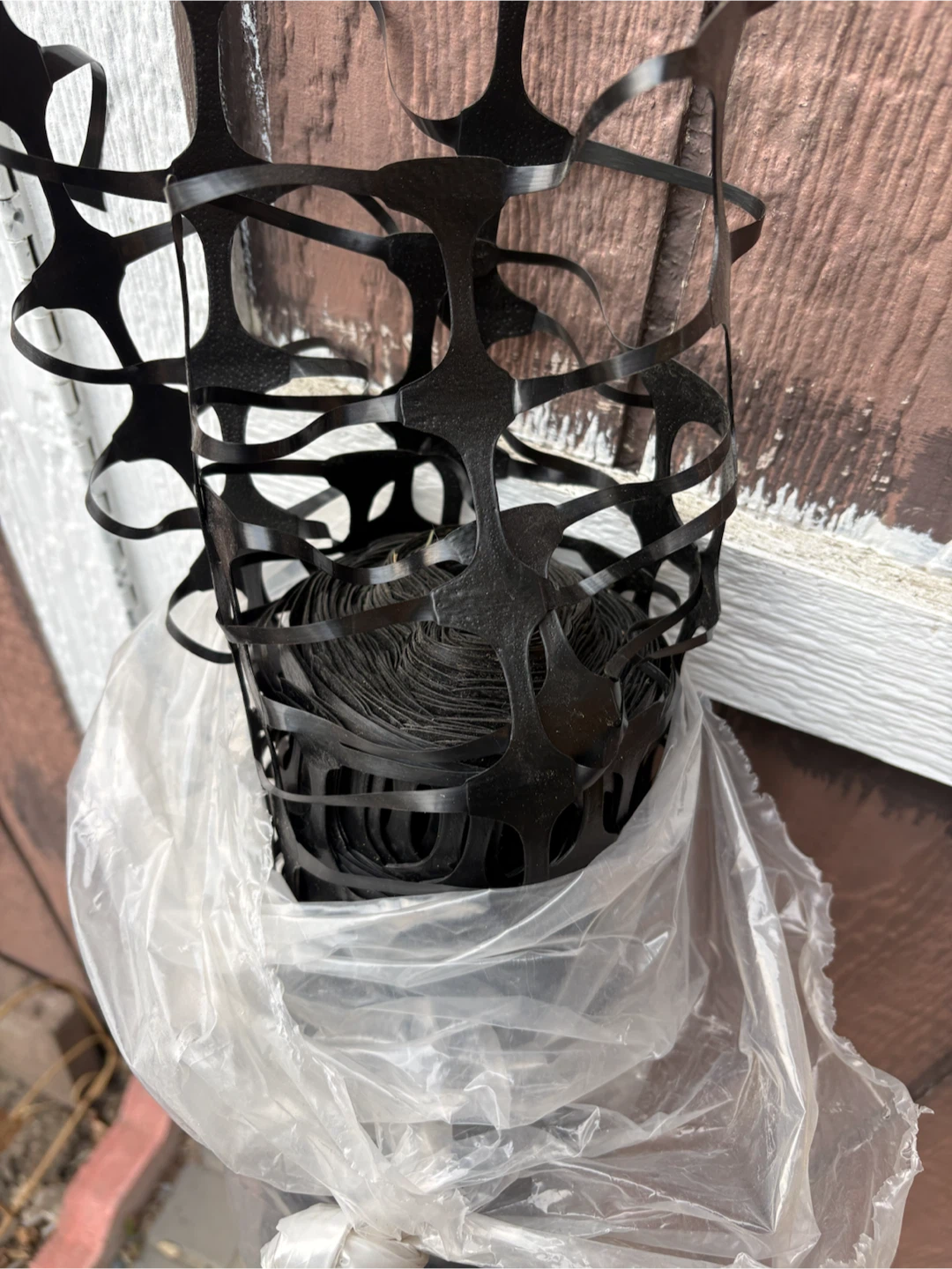 Black Plastic Garden Netting Roll - photo 2