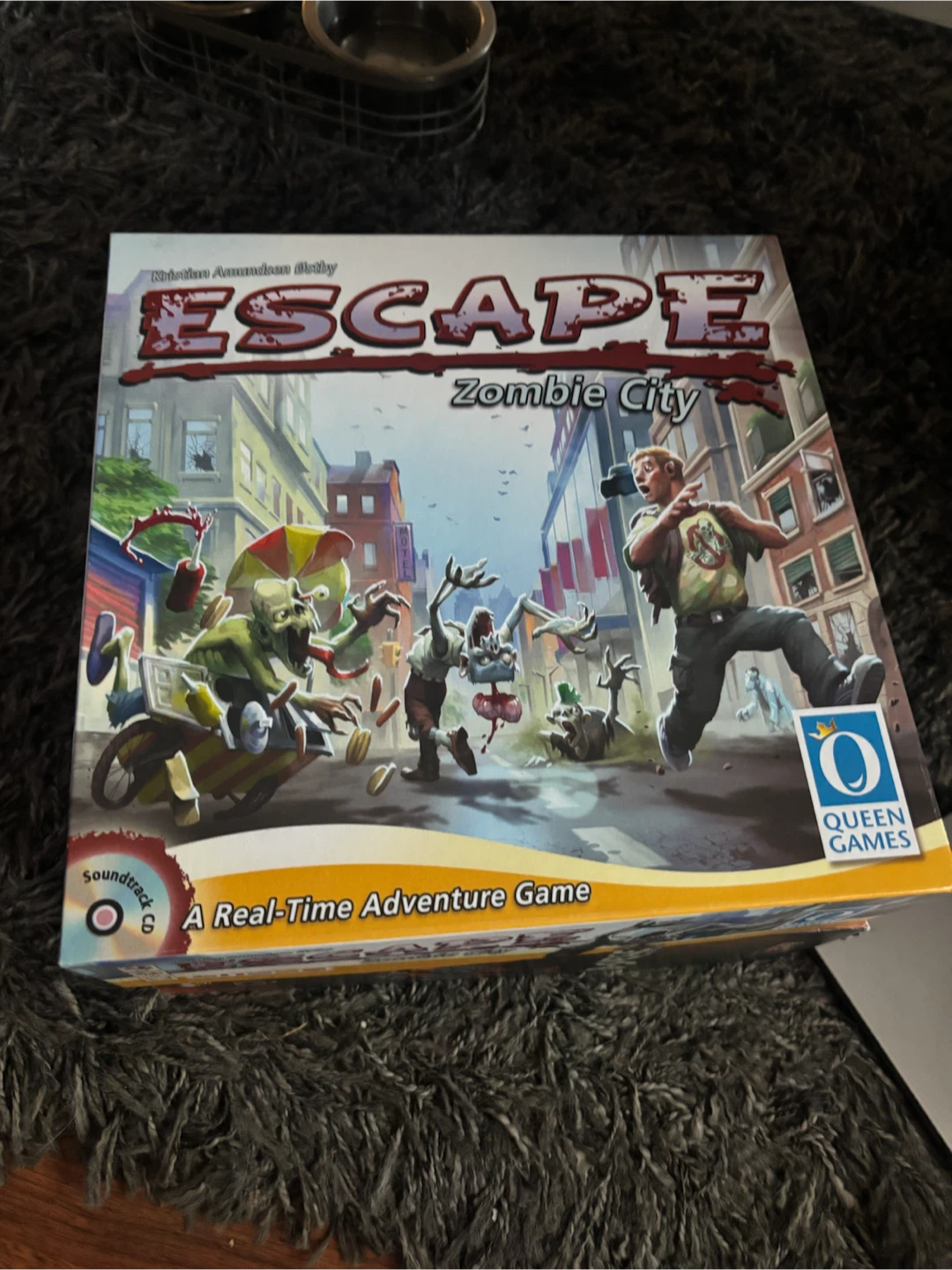Queen Games Escape: Zombie City Board Game