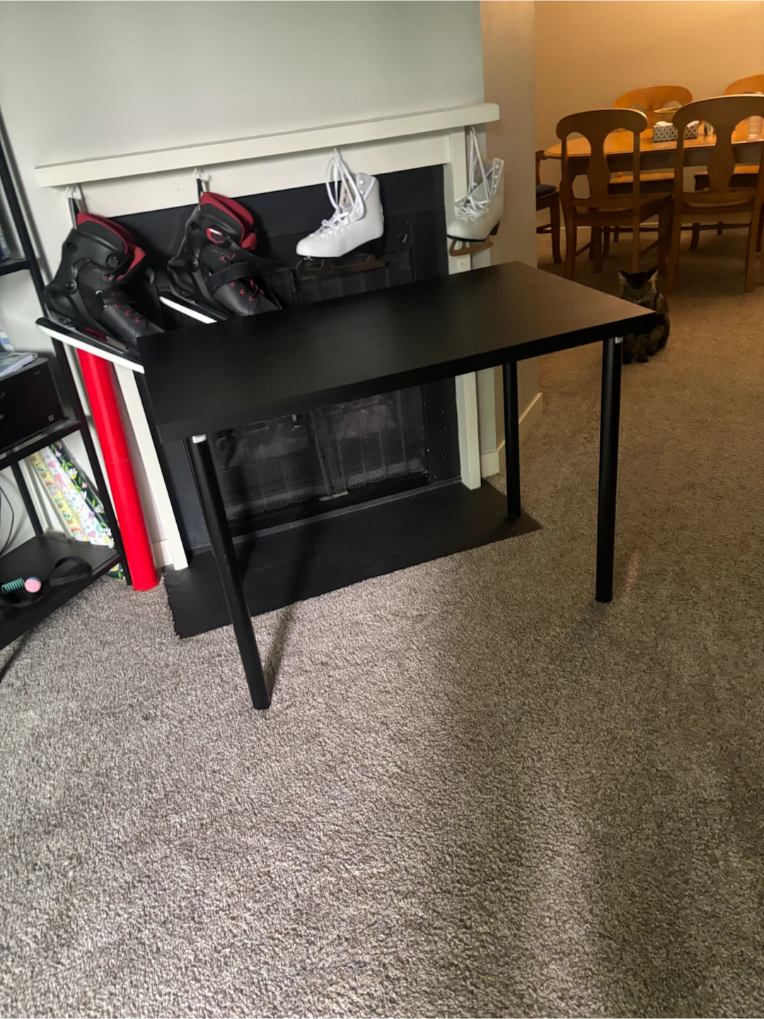 Black Desk