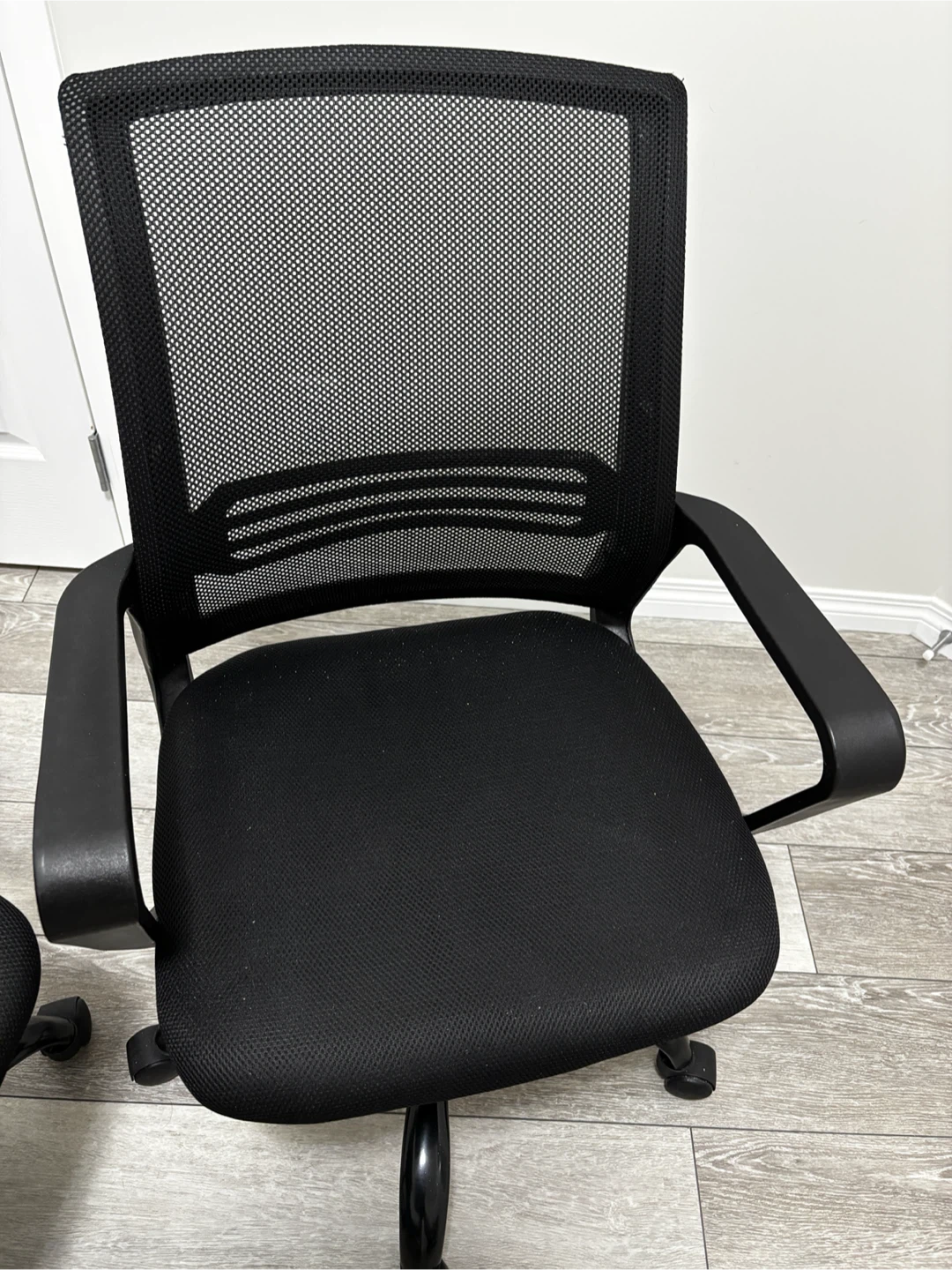 2 Mesh Back Office Chairs and 2 memory foam seat cushions - photo 4