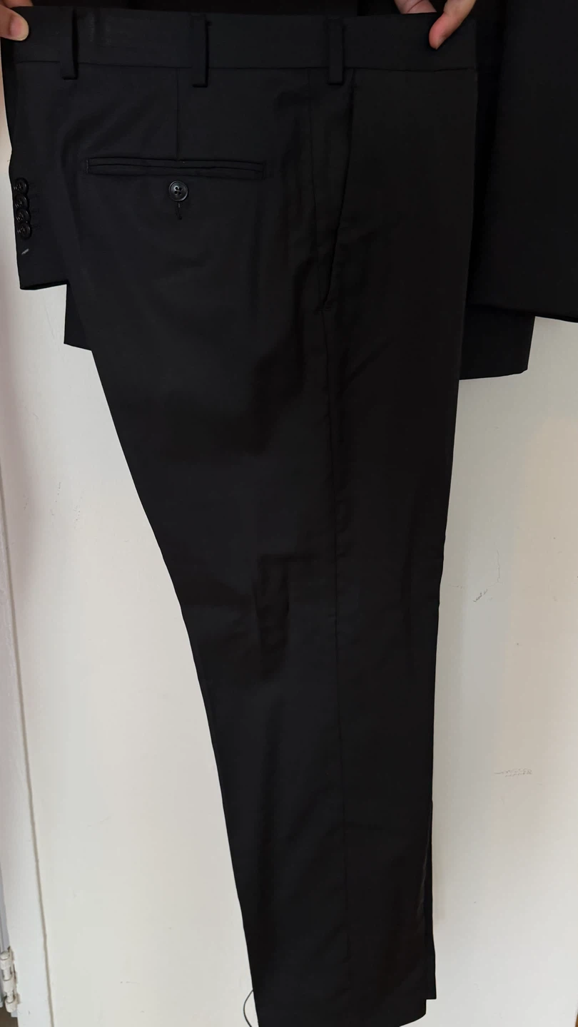 Suitsupply 100% Wool Suit – 38R - photo 4