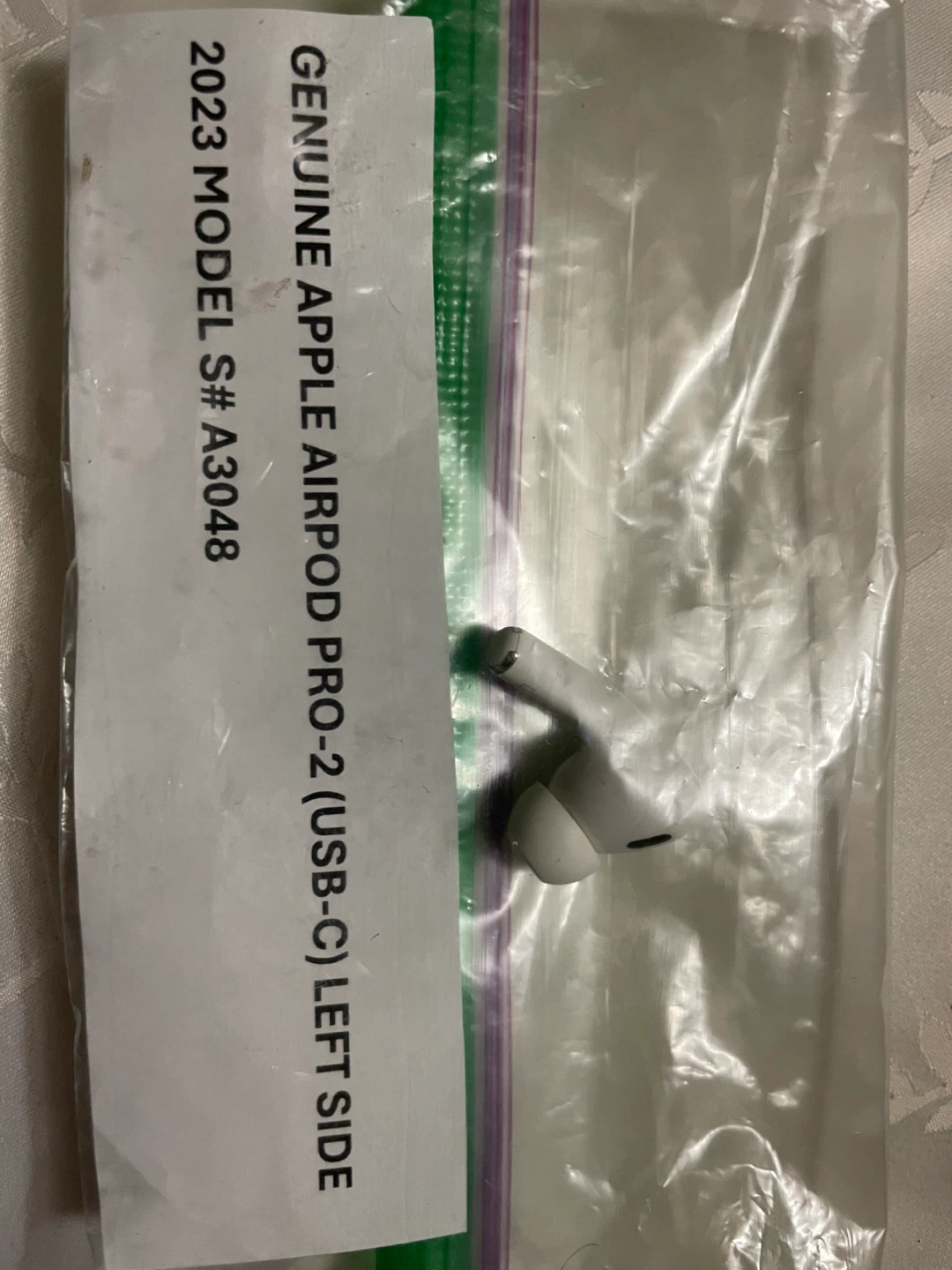 Apple AirPod Pro 2 replacement earbuds - photo 2