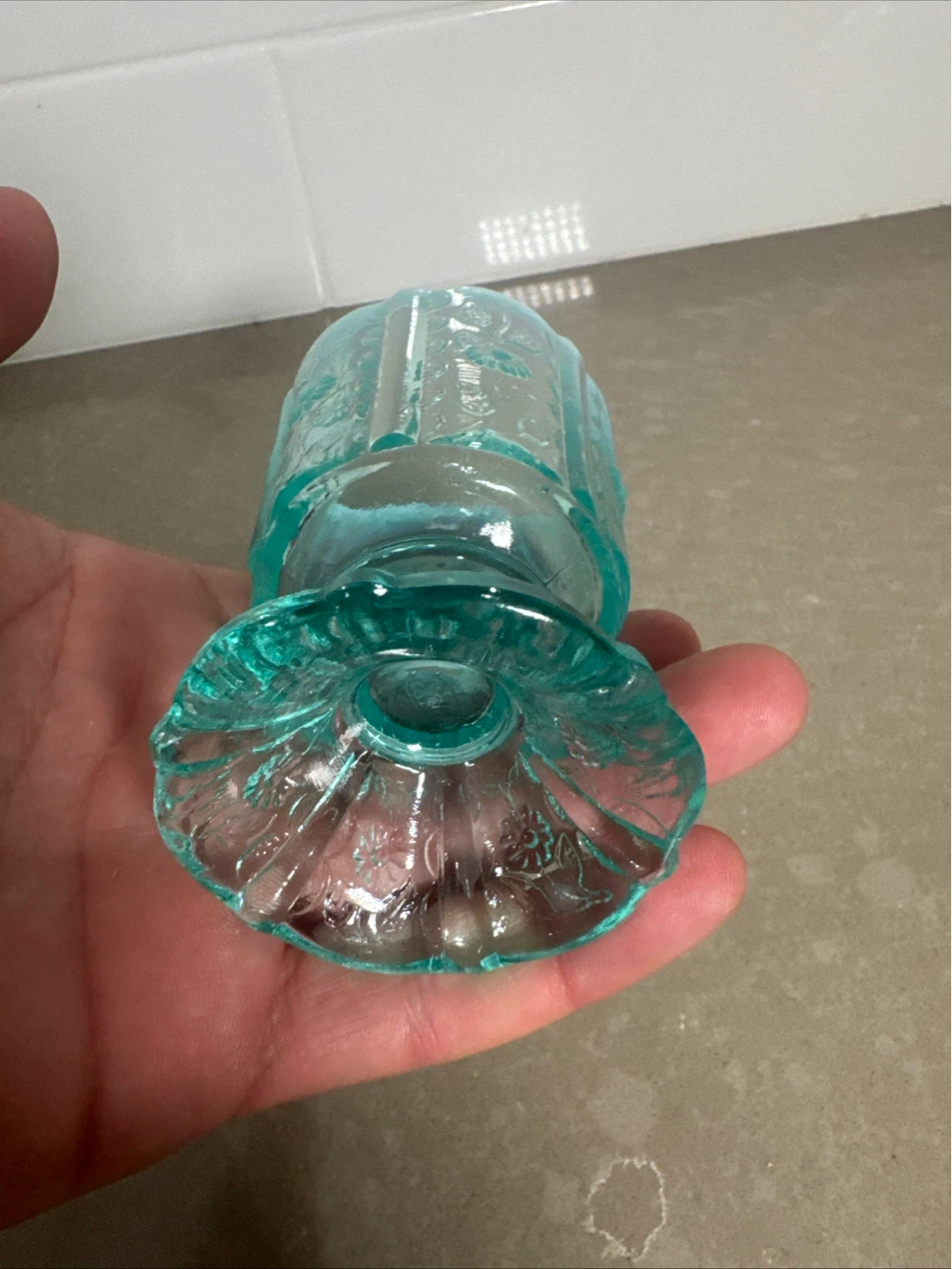 Small blue glass decorative vase - photo 3