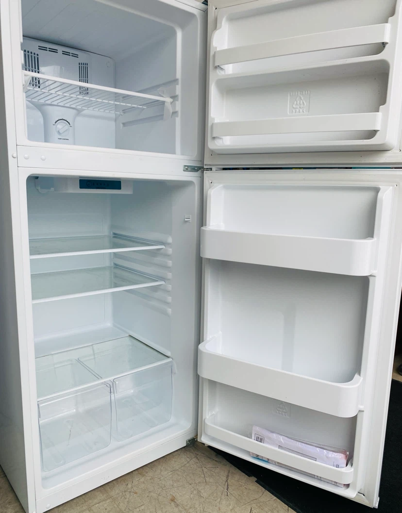 Newer small FRIDGE - photo 2