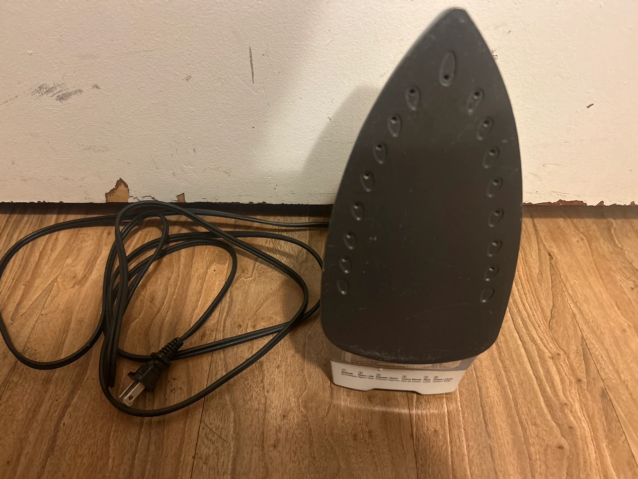 BLACK+DECKER Steam Iron - photo 2