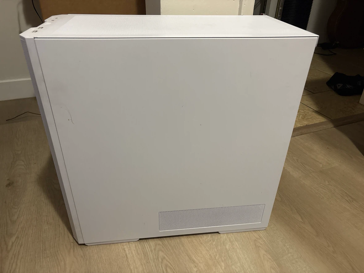 White Lian Li Lancool 207 ATX Computer Case - photo 3